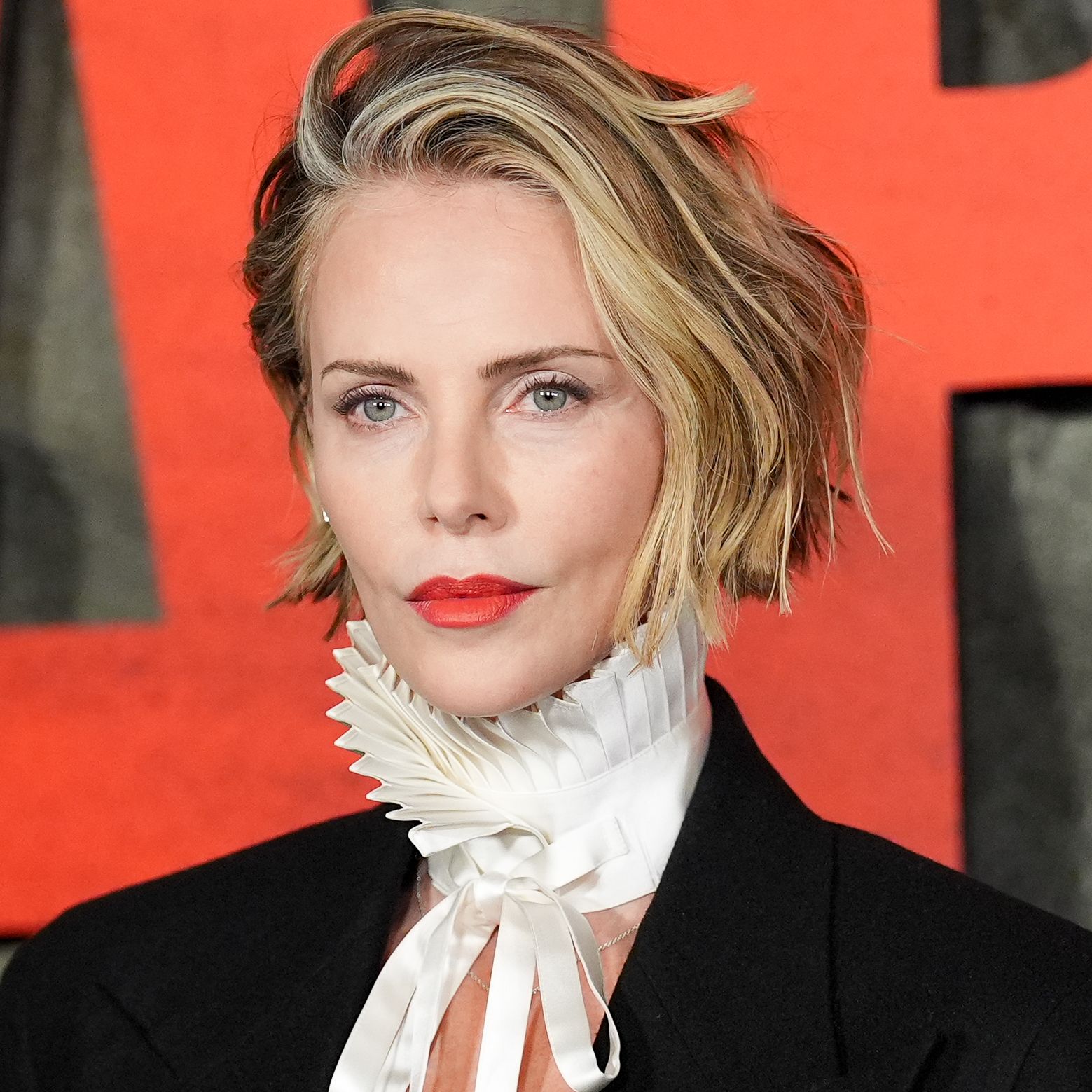 Charlize Theron’s Anti-Spring Manicure Is Oddly Refreshing