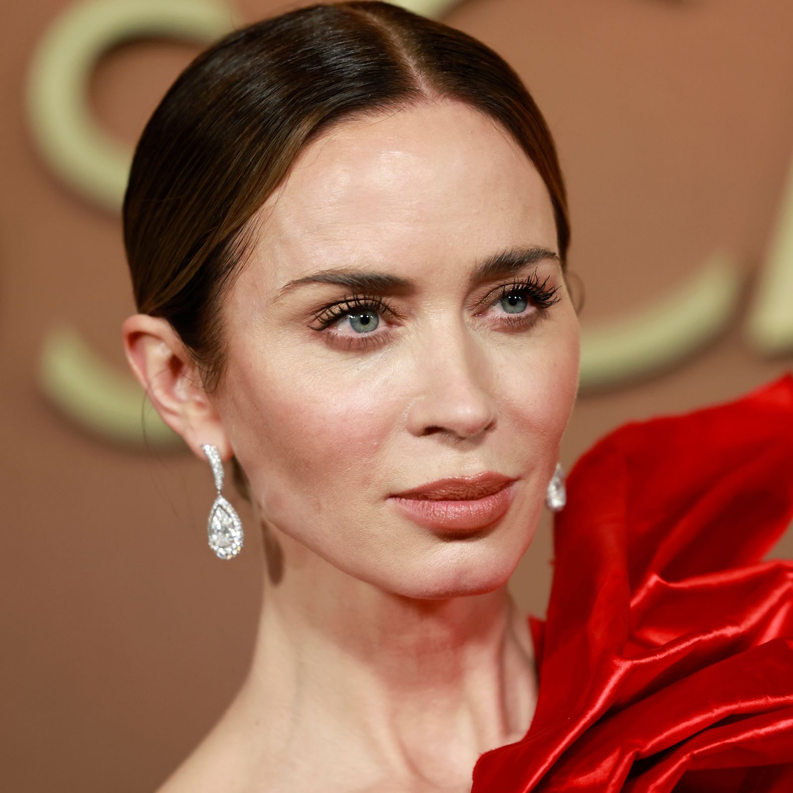 Emily Blunt Put a Springy Spin on Classic Red Nails